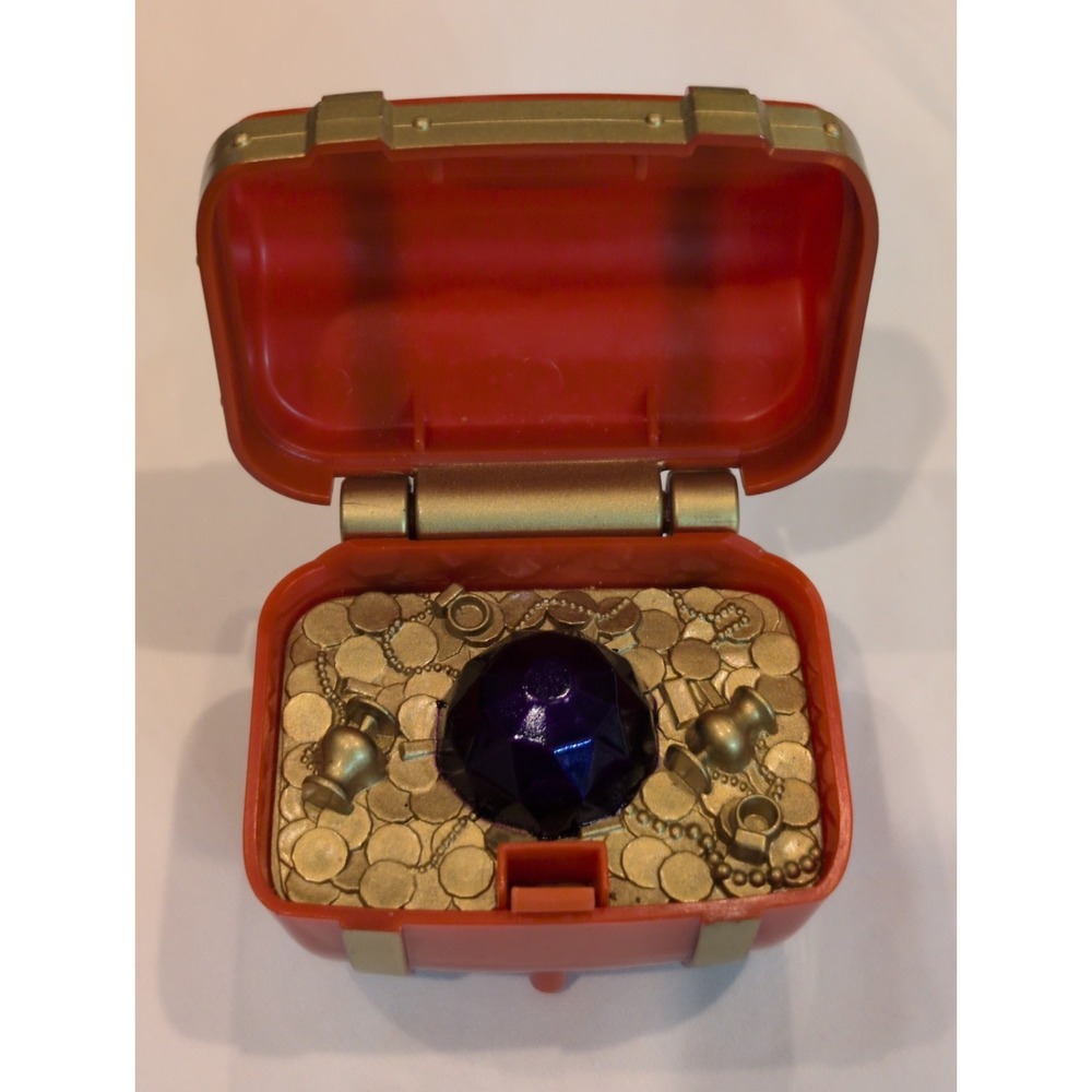 Cranium Cariboo Island Game 2008 REPLACEMENT Treasure Chest with Gem